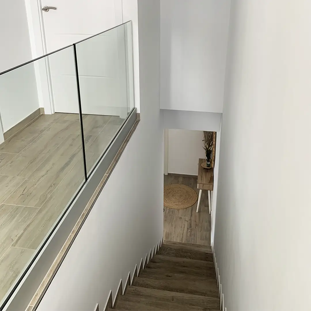 casa-amago-escalera